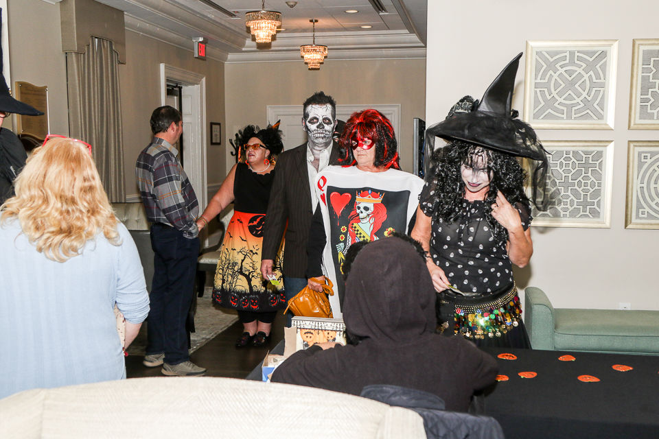 Meeting Place Mission Halloween Party_Morganton Community House 2019-9106.JPG